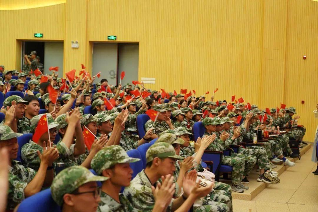 为什么我单身那么久？游戏画面